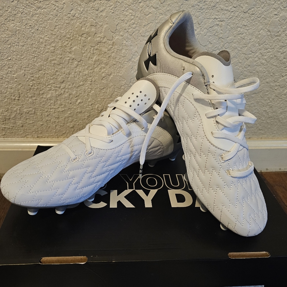 Under Armour Magnetico Select 2.0 FG Soccer Cleats